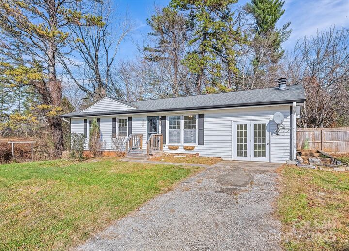 Property Photo: 129 Willowbrook Road NC 28792