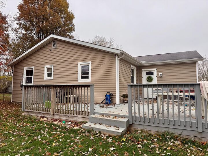 Property Photo:  128 Dover Road  OH 43140 