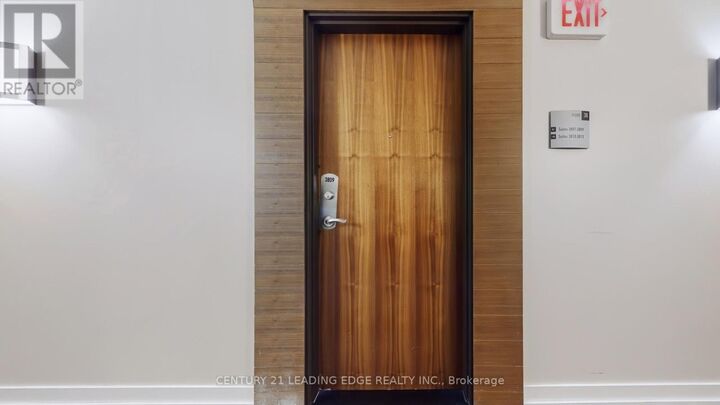 Property Photo:  2191 Yonge Street 3809  ON M4S 3H8 