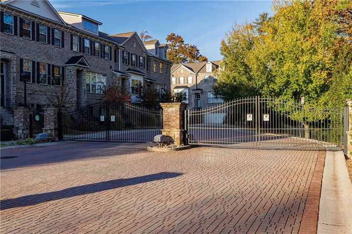 Property Photo:  2002 Raven Way  GA 30341 