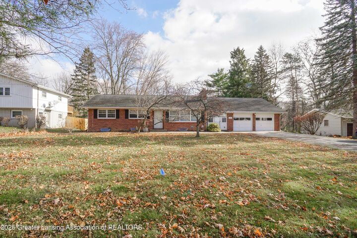 5190 Park Lake Road  East Lansing MI 48823 photo