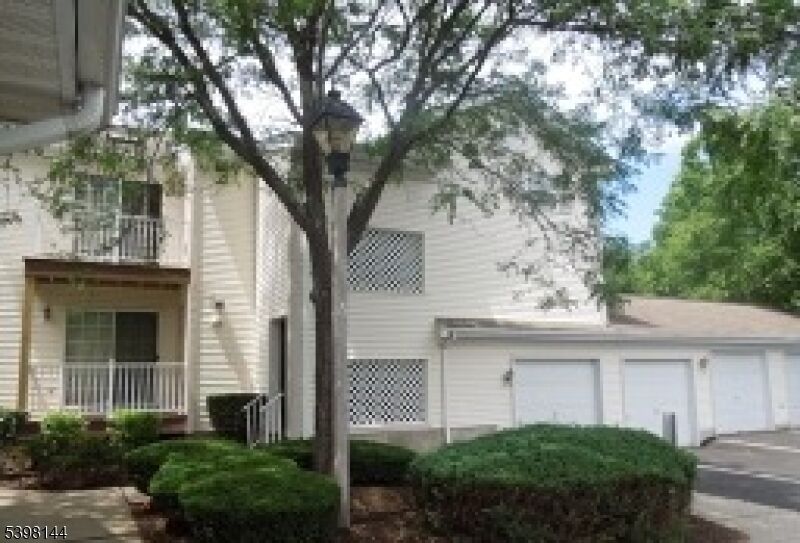 Property Photo:  192 Potomac Dr Condo 192  NJ 07920 