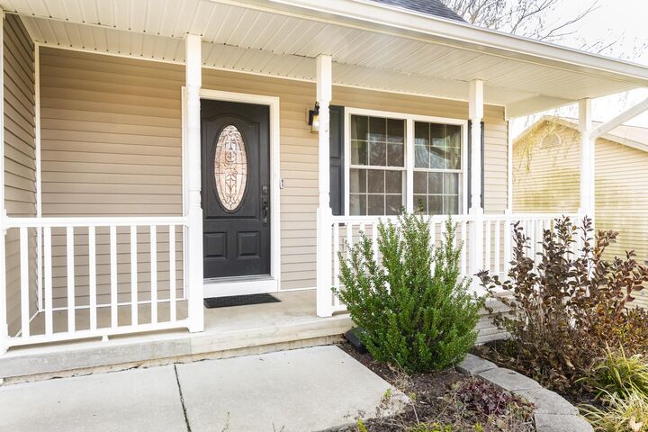 Property Photo:  1353 W Countyside Lane  IN 47401 