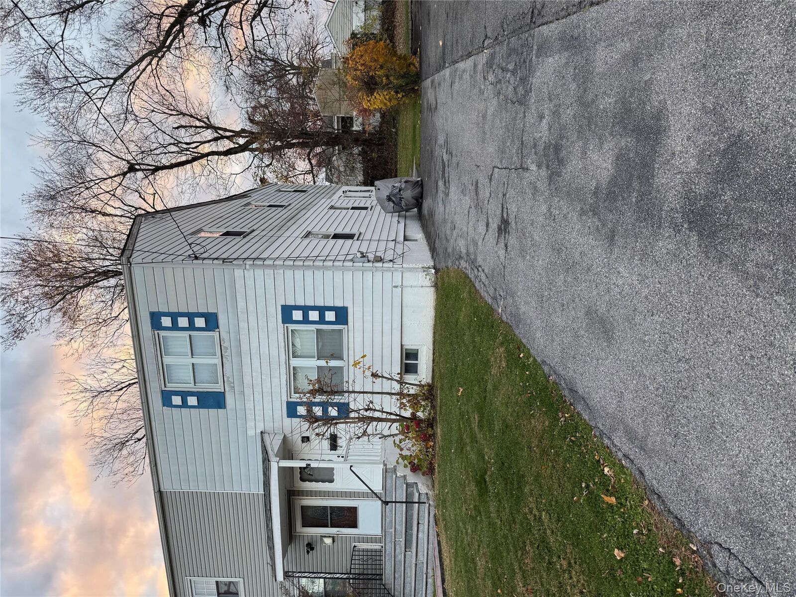 Property Photo:  98 Clinton Avenue  NY 10801 