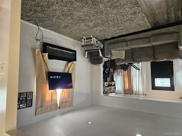 Property Photo:  187-11 104 Avenue  NY 11412 