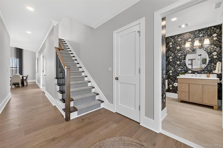 Property Photo:  1808 Soundview Court  NY 10598 