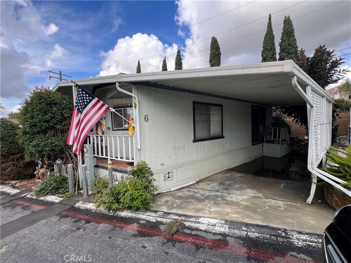 17261 Gothard  Huntington Beach CA 92647 photo