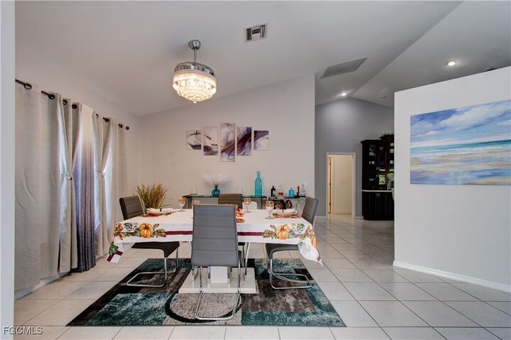 Property Photo:  4332 Country Club Boulevard  FL 33904 