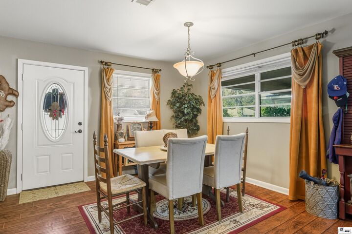 Property Photo: 502 Wallace Road LA 71291