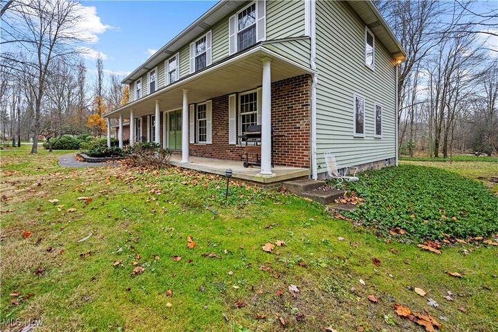 Property Photo:  14280 Sweetbriar Lane  OH 44072 