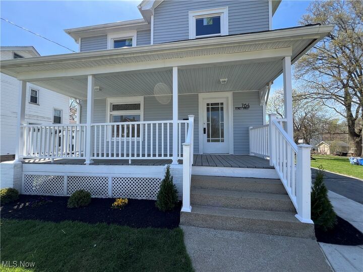 Property Photo:  764 Jones Street  OH 44425 