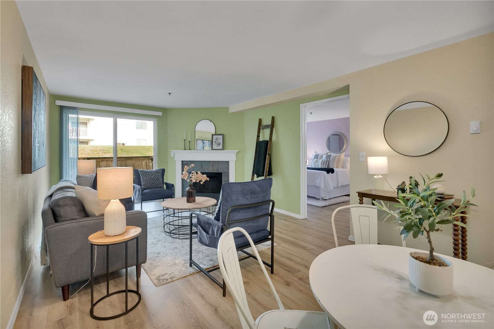 Property Photo: 25035 98th Place S D102 WA 98030