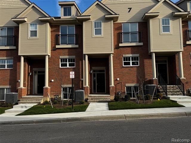 Property Photo: 25558 Grandview Lane 38 MI 48375