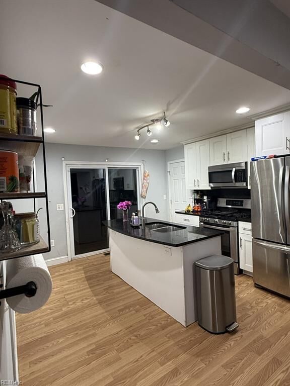 Property Photo: 4639 Bankhead Ave VA 23513