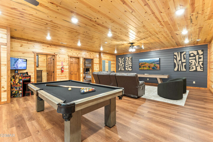 Property Photo: 758 Bethlehem Way TN 37876