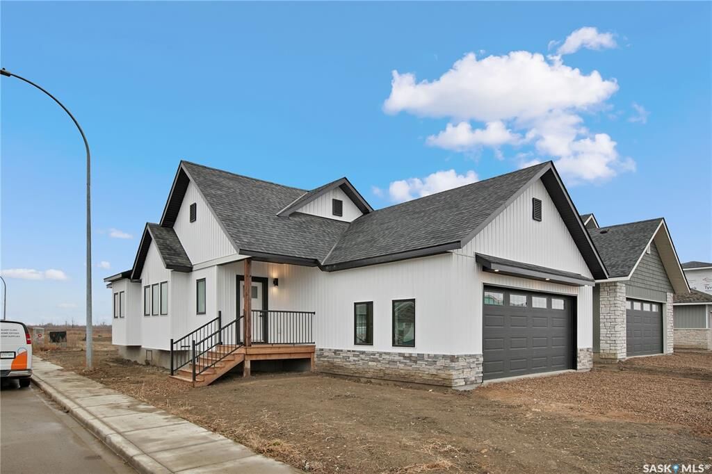 Property Photo:  101 Emma Crescent  SK S0K 2T1 