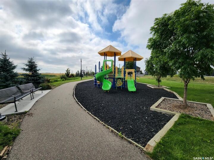 Property Photo:  1956 Coteau Avenue  SK S4H 3C1 