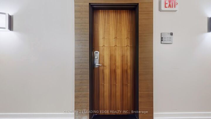 Property Photo:  2191 Yonge Street 3809  ON M4S 3H8 