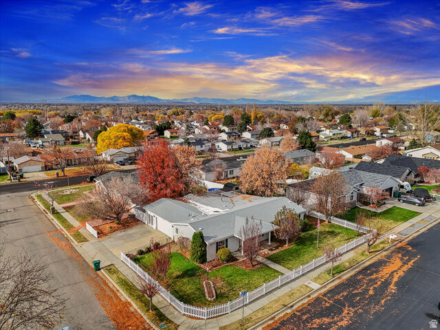 Property Photo: 5173 S 2825 W UT 84067