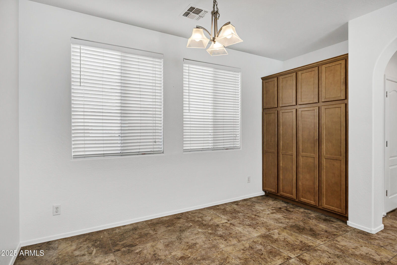 Property Photo: 9116 S Westfall Avenue AZ 85284