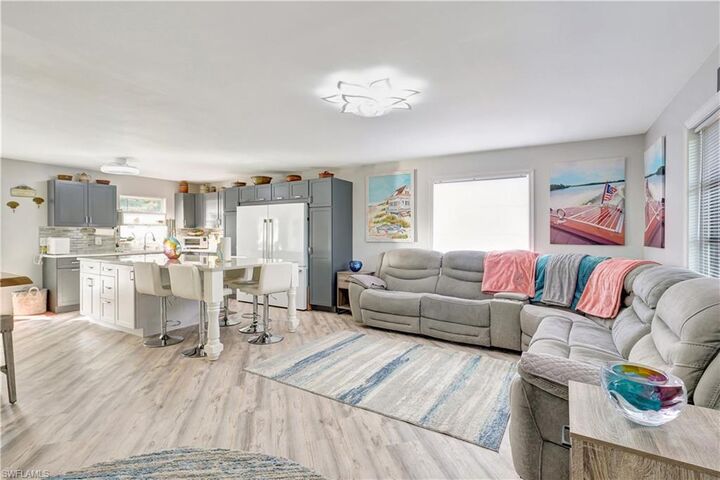 Property Photo:  5887 Kingfish Rd  FL 33922 