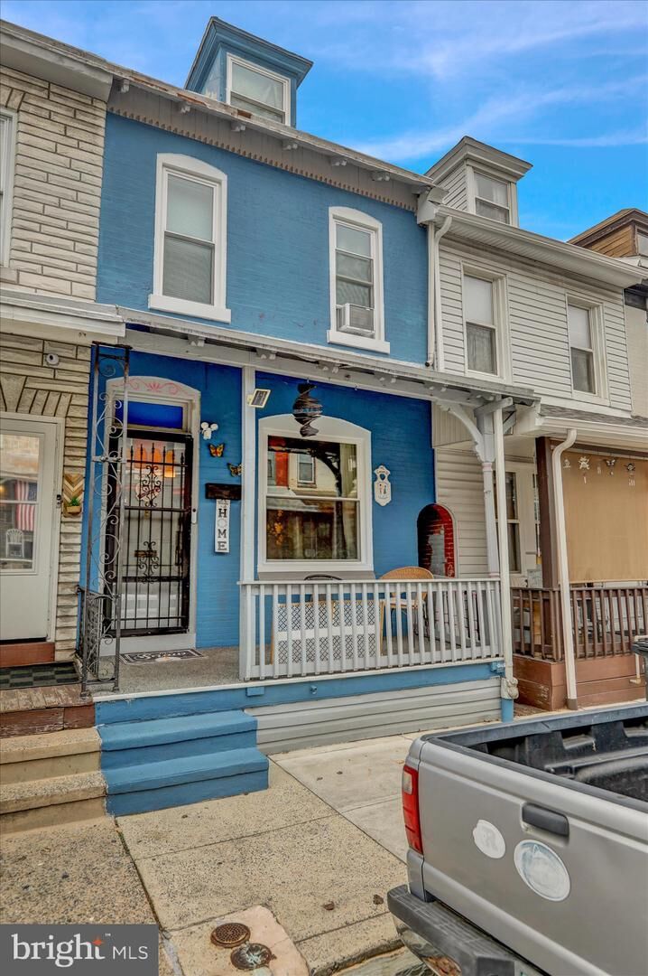 Property Photo:  912 Locust Street  PA 19604 