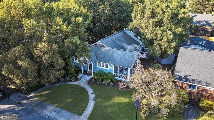 Property Photo: 212 E 52nd Street GA 31405