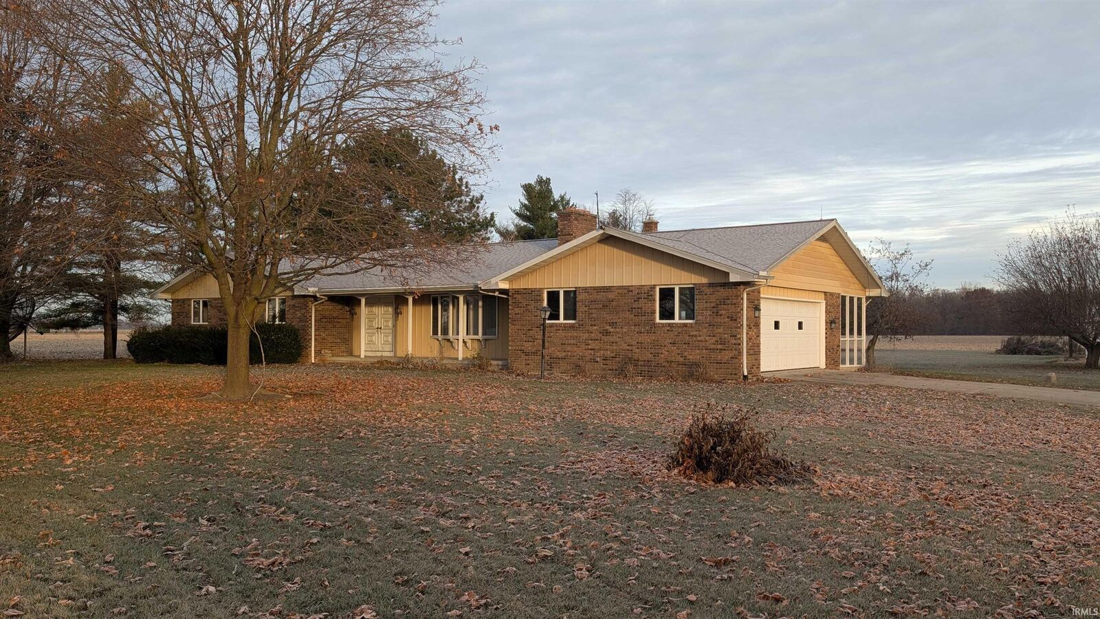 Property Photo: 110 E Hamilton Road IN 46819