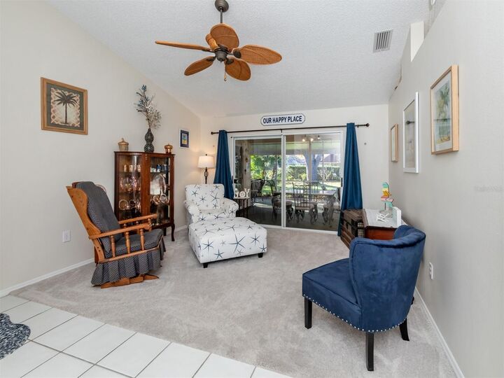 Property Photo: 323 Woodvale Drive FL 34293