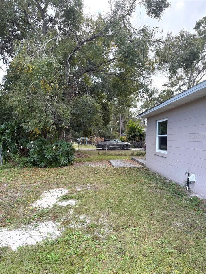 Property Photo: 301 W 26 Street FL 32773