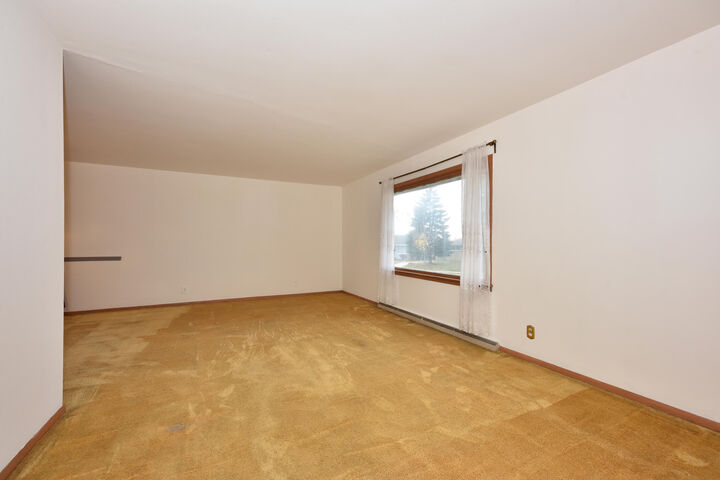 Property Photo:  8115 W Acacia St  WI 53223 