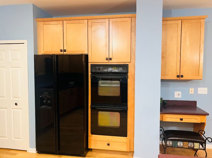 Property Photo:  601 Lake Cornish Way  IL 60102 