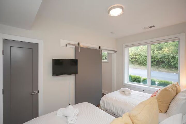 Property Photo:  2114 9th Ave N  TN 37208 