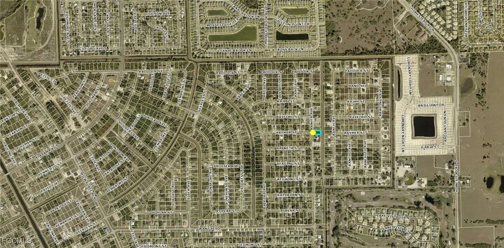 Property Photo:  333 Ranier Avenue  FL 33974 