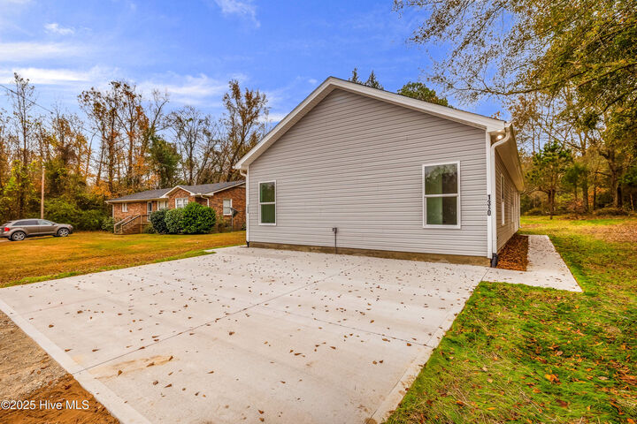 Property Photo:  1350 Croomsbridge Road  NC 28425 