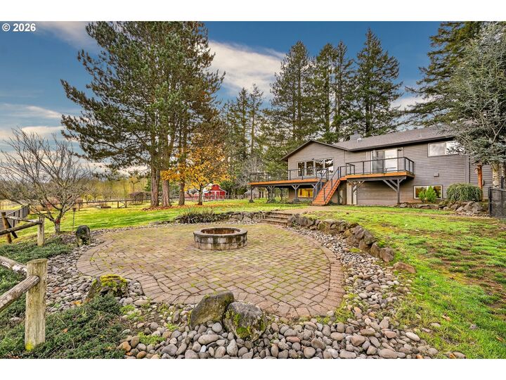 Property Photo:  37902 SE Porter Rd  OR 97023 