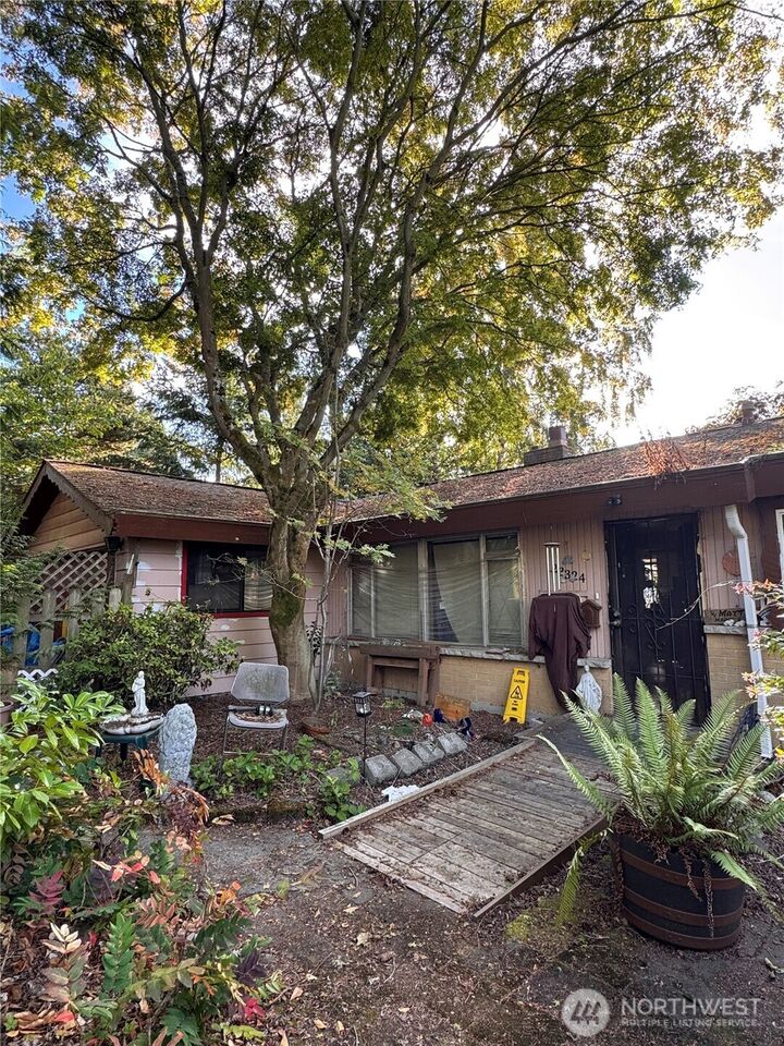 23324  97th Avenue W  Edmonds WA 98020 photo