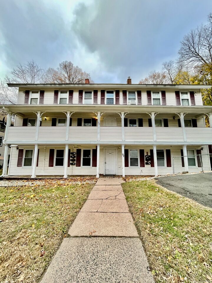 Property Photo:  92 West Main Street 5  CT 06066 