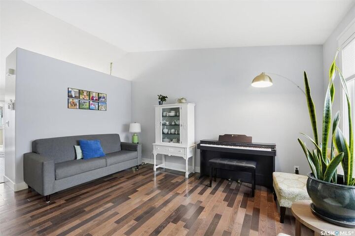 Property Photo:  302 Budz Crescent  SK S7N 4M5 