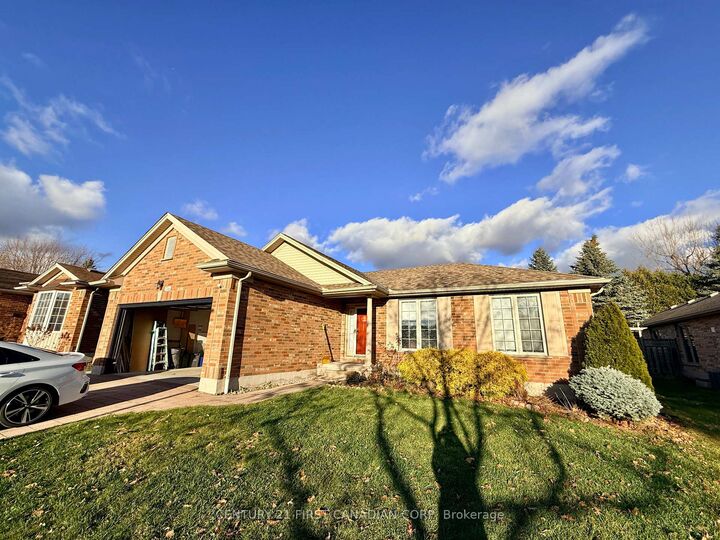 1744 Louise Boulevard Lower  London North ON N6G 5E7 photo