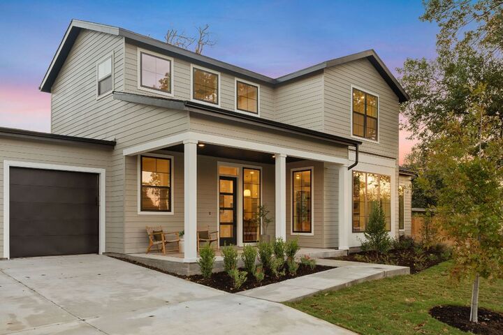 Property Photo: 8303 Cochrane Cove TX 78757