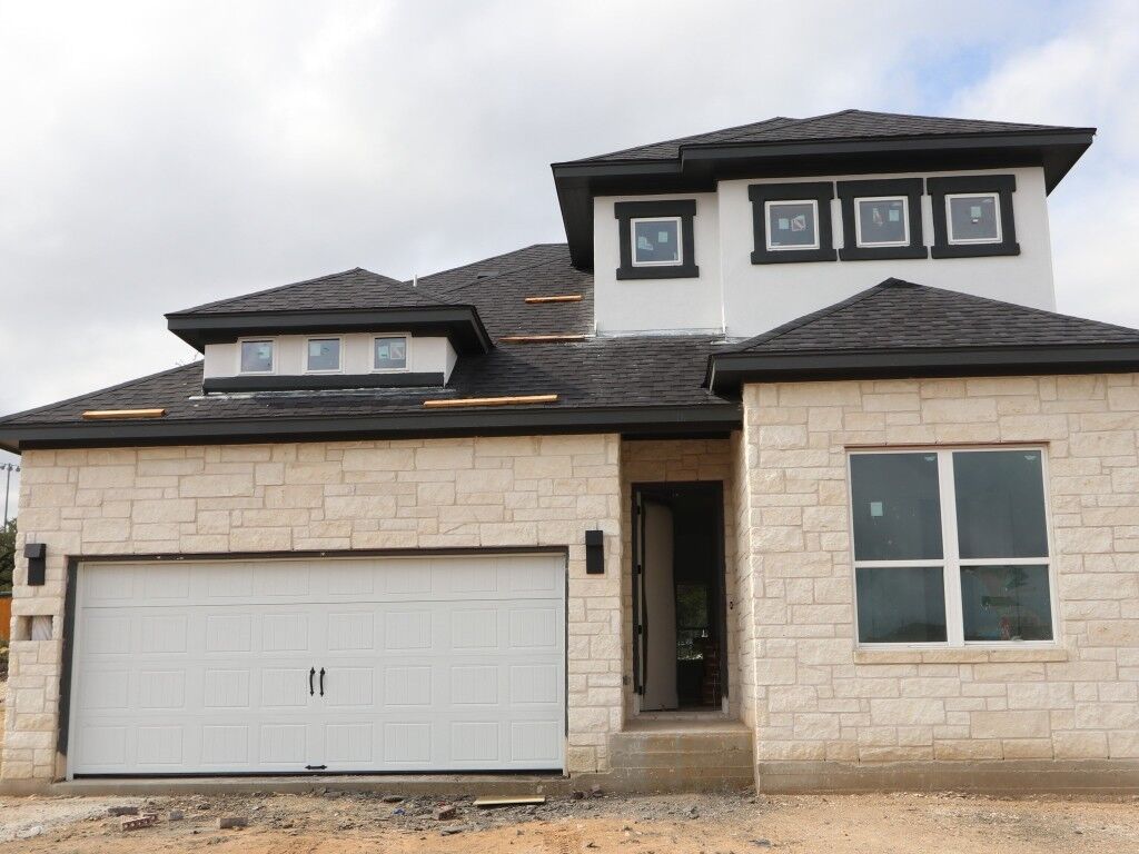 Property Photo: 458 Bishop Wood Road TX 78620