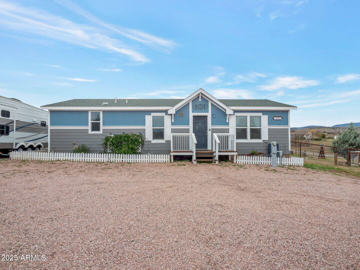 Property Photo: 13625 E Lazy River Drive AZ 86327