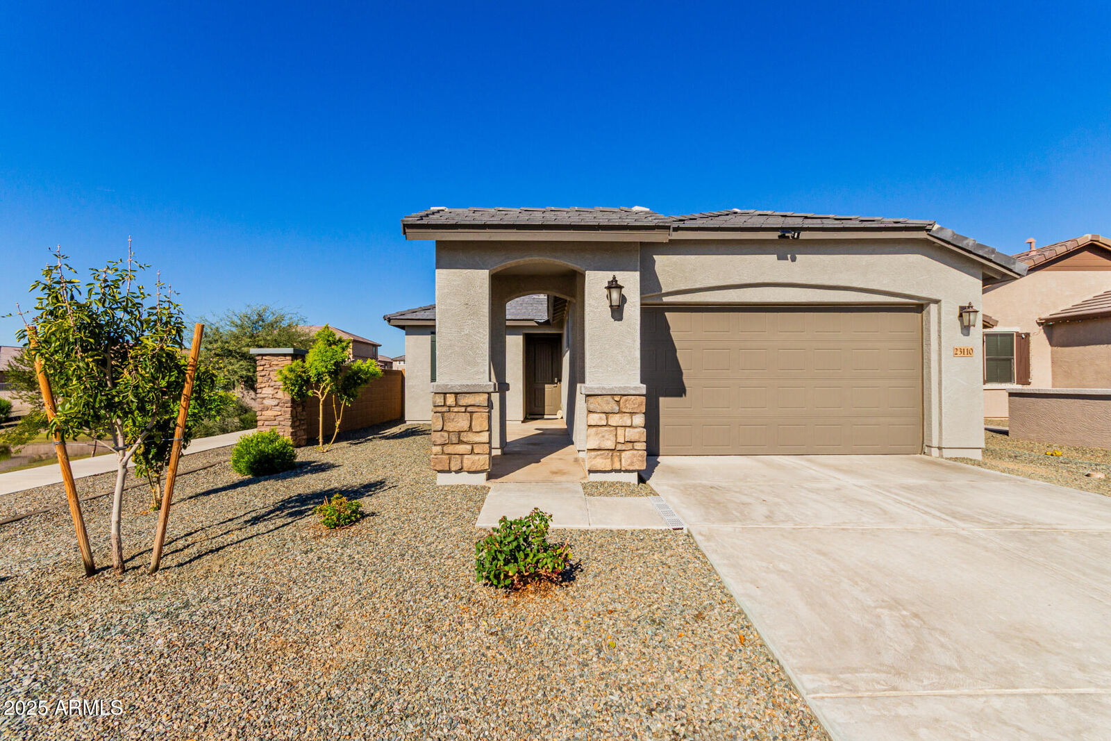 Property Photo:  23110 E Excelsior Avenue  AZ 85142 