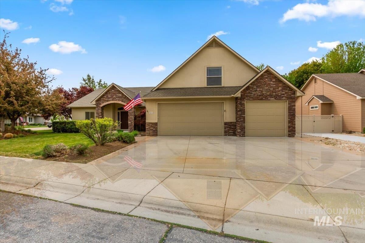 Property Photo: 2491 W Maracay Dr ID 83646