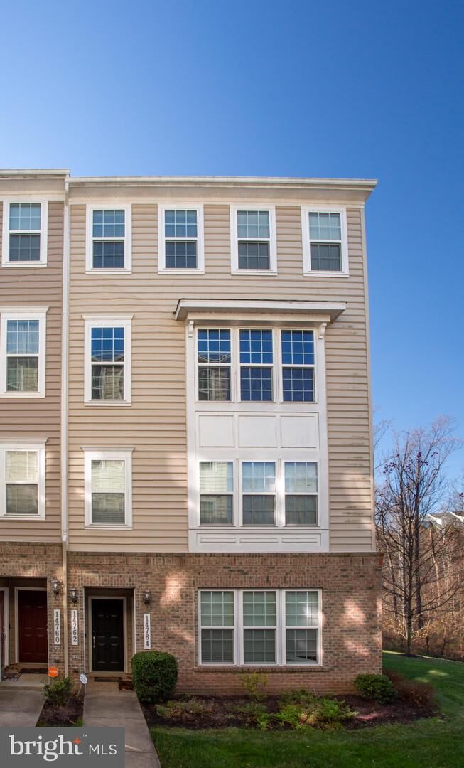 Property Photo:  14762 Mason Creek Circle  VA 22191 