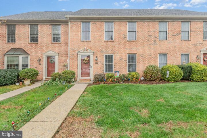 347 Stonehedge Lane  Mechanicsburg PA 17055 photo