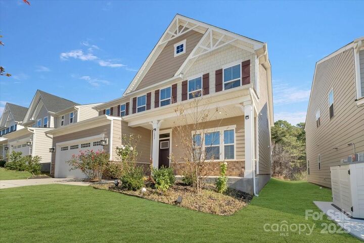 Property Photo: 202 Tetcott Street NC 2811