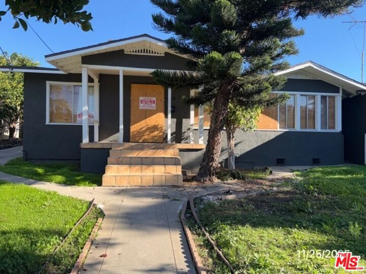 1740 S Rimpau Blvd  Los Angeles CA 90019 photo