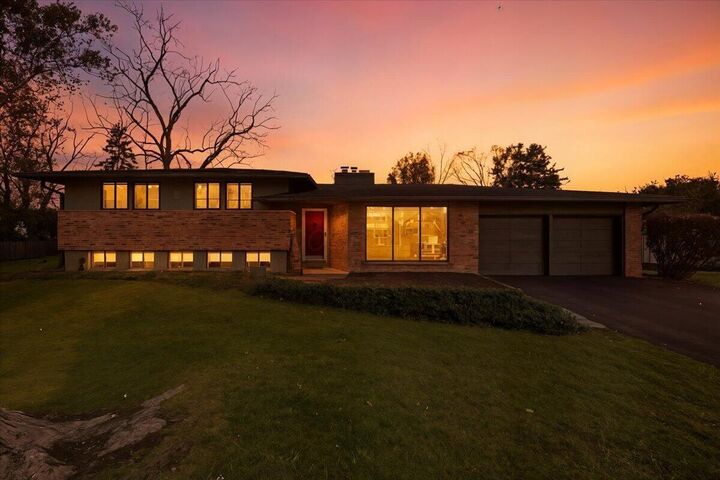 6550 Winston E Court  Columbus OH 43235 photo